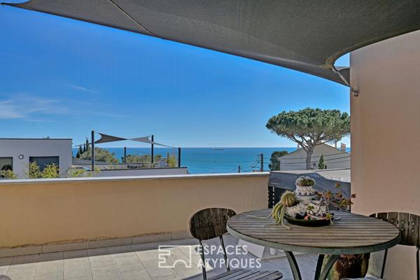 Signature contemporaine: propriété face à la mer pensée pour la flexibilité