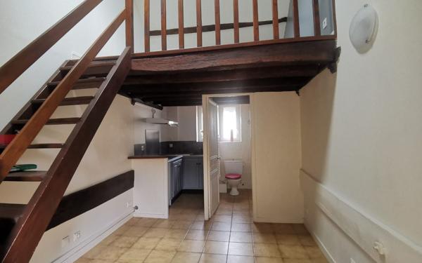 Appartement à louer    1 pièce •  Saint-Fargeau-Ponthierry