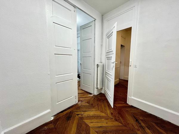 Appartement à louer    3 pièces • 97,46 m2    Lyon 2