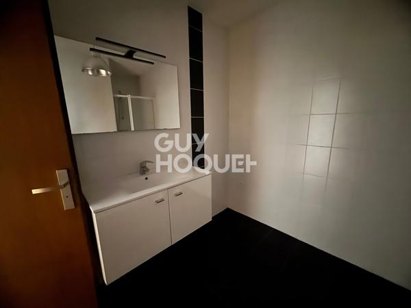 Appartement Saint Avold 2 pièce(s) 57 m2 avec garage et balcon