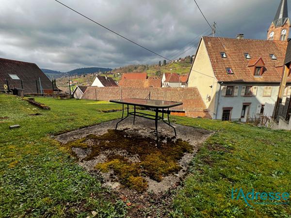 Appartement en duplex F4 - avec stationnements et jardin