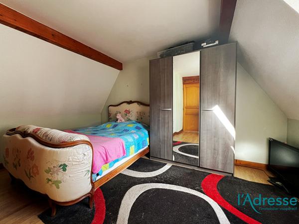 Appartement en duplex F4 - avec stationnements et jardin