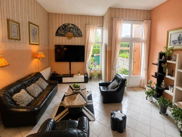 Vente                                                      Maison
                        
                     5 pièces                      115 m2                     à Moissy-Cramayel