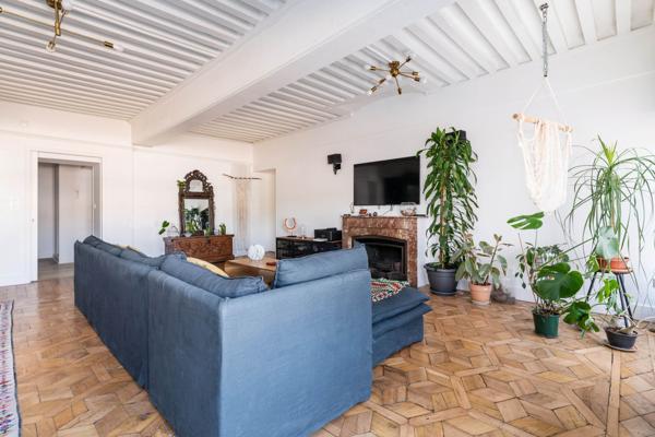 QUAI ANDRE LASSAGNE – A DEUX PAS DE L’OPERA - T4BIS DE 140m²