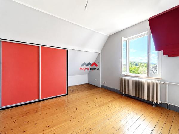 Maison 6 pièce(s) 4 chambre(s) 149 m²