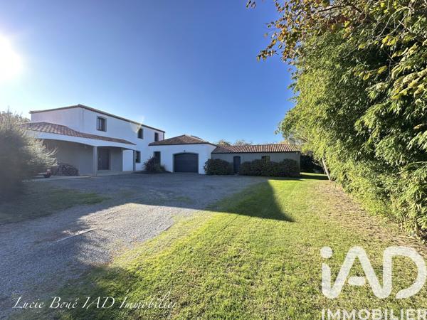 Maison à vendre 10 pièces 270 m² Beauvoir-sur-Mer