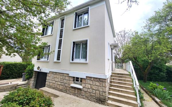 Maison à vendre    6 pièces •  Saint-Leu-la-Forêt