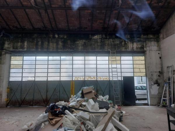 Dépôt 400 m2 à St Etienne