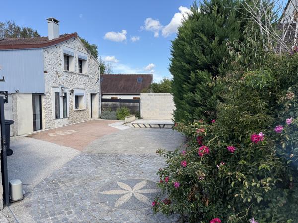 Maison pleine de charme indépendante