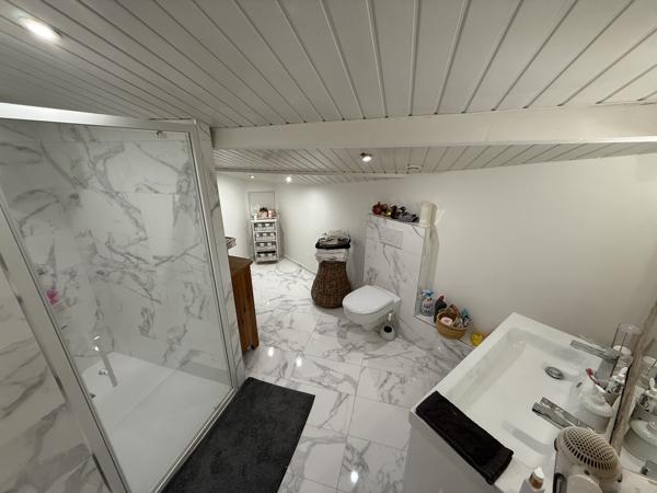 Maison pleine de charme indépendante