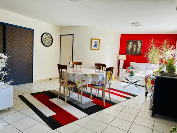 BELLE PROPRIÉTÉ 6 CH, LOGEMENT ANNEXE, PISCINE, PARC PAYSAGÉ