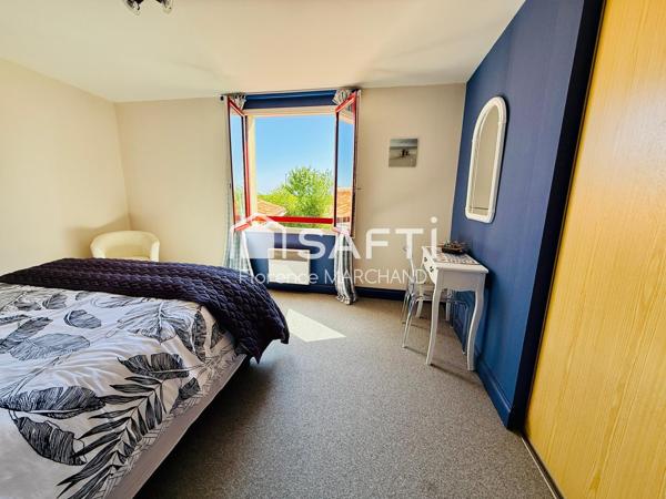 BELLE PROPRIÉTÉ 6 CH, LOGEMENT ANNEXE, PISCINE, PARC PAYSAGÉ