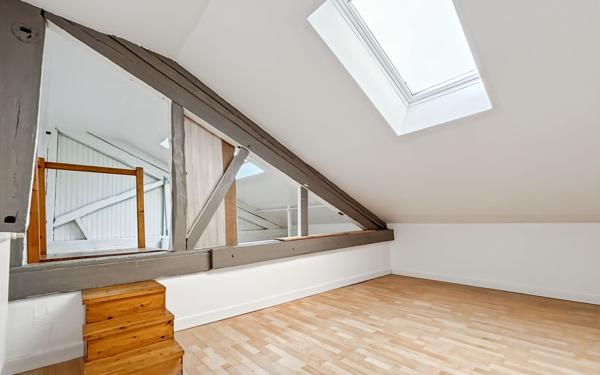 Maison à vendre    6 pièces •  Coulounieix-Chamiers