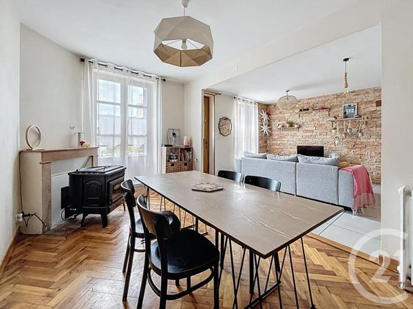 Maison à vendre  7 pièces - 212,93 m2 MOZAC - 63