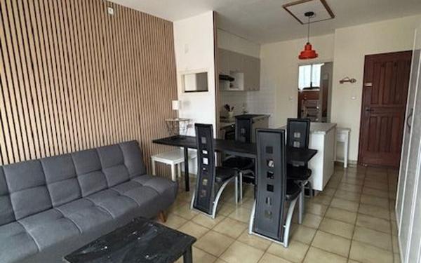 Appartement à louer    1 pièce • 24 m2 Plaisance-du-Touch