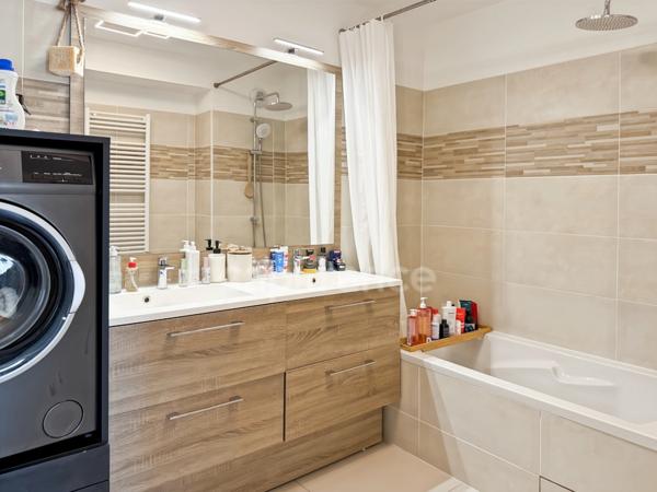 Appartement à vendre 3 pièces FERNEY VOLTAIRE (01)