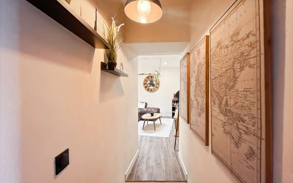 Appartement à vendre    3 pièces •  Cuers