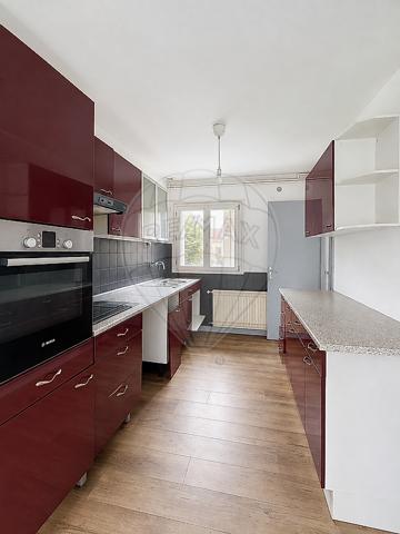 Immeuble 9 chambre(s) à vendre - Hérimoncourt, Doubs - 25