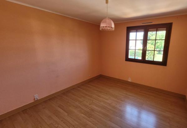 Pavillon sur sous sol 4 chambres