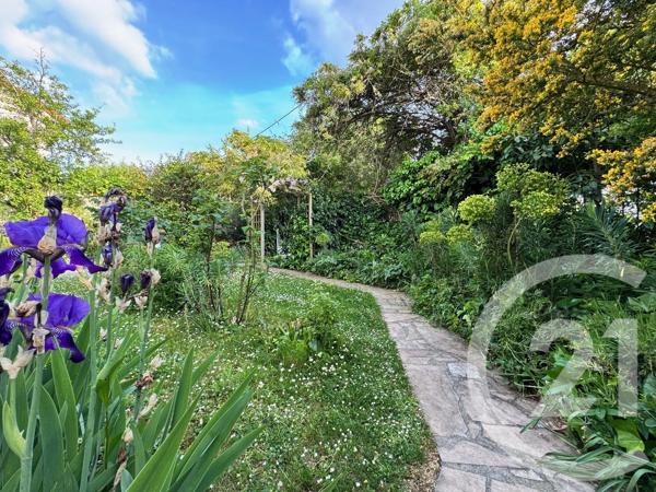 Maison à vendre  7 pièces - 151 m 2   PRINGY  - 77