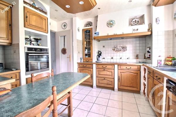 Maison à vendre  7 pièces - 155,90 m 2   LA FERTE SOUS JOUARRE  - 77