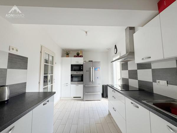 Saint-Genis-Pouilly (01630) Maison Individuelle 6 Pièces 136 m2