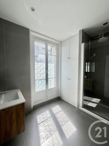 Appartement à vendre  2 pièces - 43,02 m 2   PARIS  - 75015