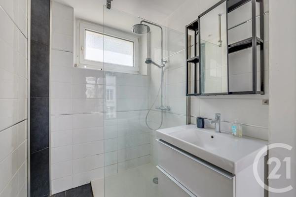Appartement à vendre  2 pièces - 43,02 m 2   PARIS  - 75015