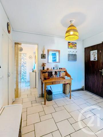 Appartement F4 à vendre  4 pièces - 80 m 2   ORLEANS  - 45