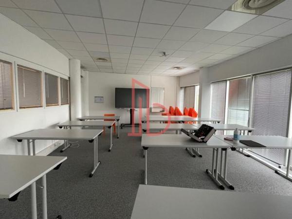 Bureau de 200 m² à louer à Bordeaux Ouest-Merignac
