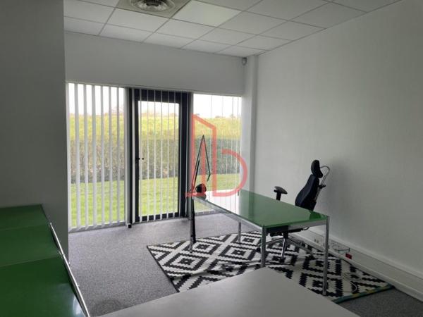 Bureau de 200 m² à louer à Bordeaux Ouest-Merignac