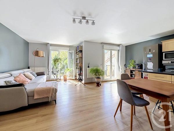 Appartement F3 à vendre  3 pièces - 67,06 m 2   NANTERRE  - 92