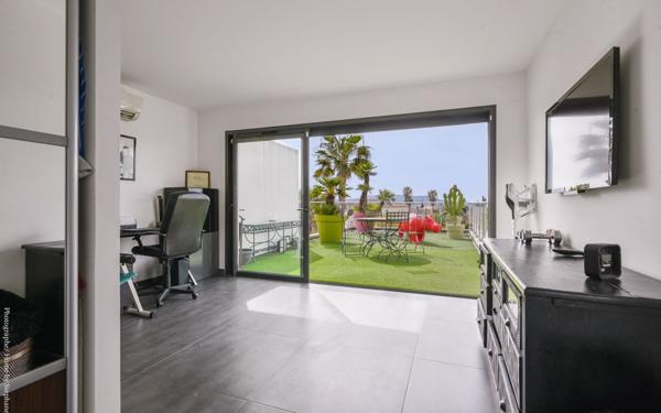 Maison à vendre    5 pièces •  Sanary-sur-Mer