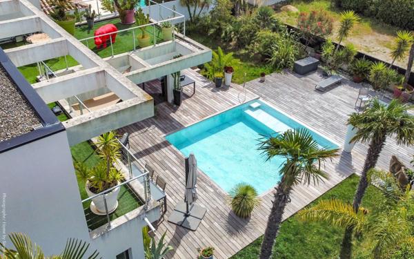 Maison à vendre    5 pièces •  Sanary-sur-Mer