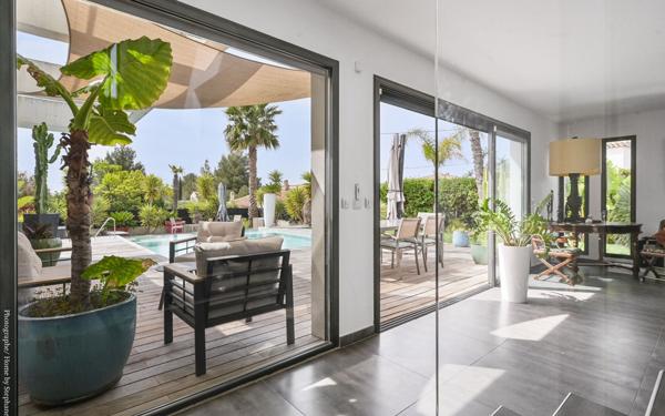 Maison à vendre    5 pièces •  Sanary-sur-Mer