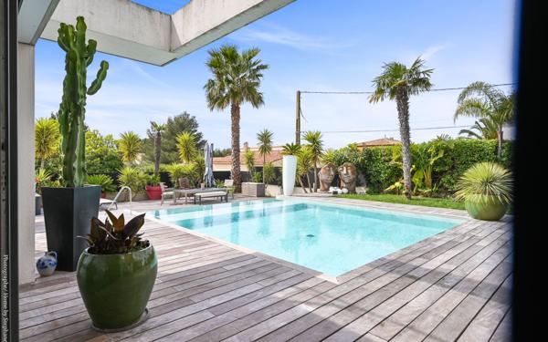 Maison à vendre    5 pièces •  Sanary-sur-Mer