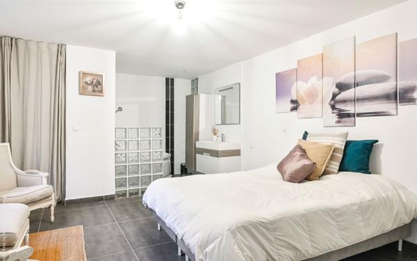 Maison à vendre    5 pièces •  Sanary-sur-Mer