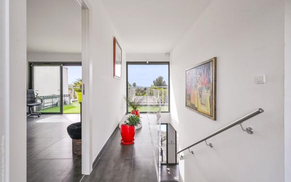 Maison à vendre    5 pièces •  Sanary-sur-Mer