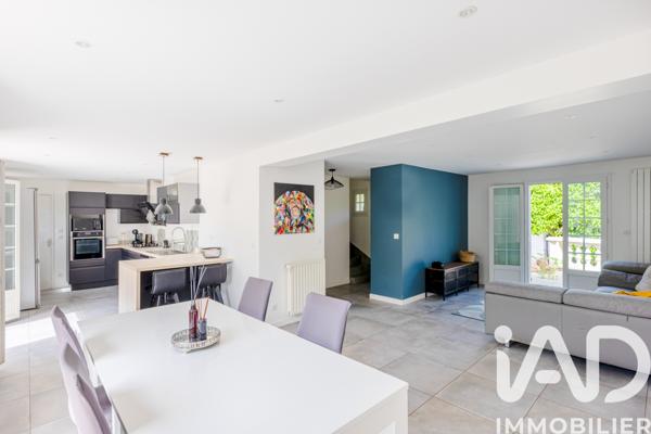 Maison à vendre 6 pièces 138 m² Andrésy