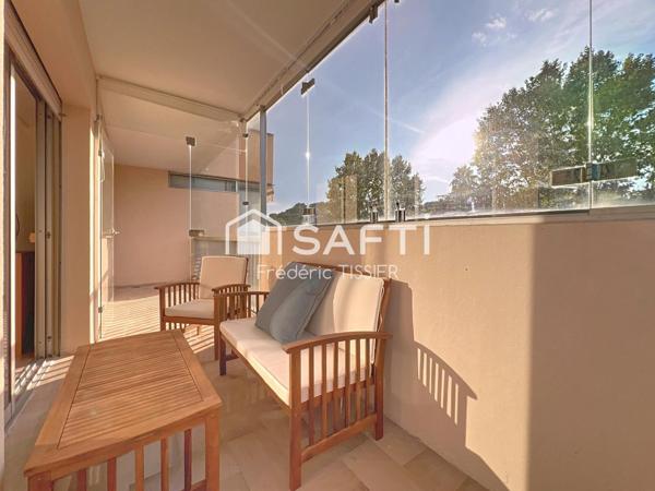 Mandelieu - Studio avec Alcove + Garage et cave.