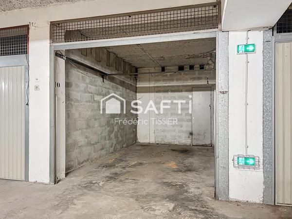 Mandelieu - Studio avec Alcove + Garage et cave.