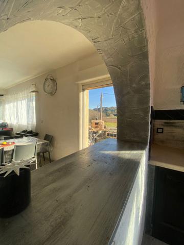 ROQUEMAURE - ORANGE - SAUVETERRE - AVIGNON - MAISON DOUBLE HABITATION 8 PIECES 4 CHAMBRES  SUR UN TERRAIN DE 3600 M²