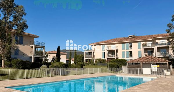 À vendre Appartement 3 pièces 53.27 m² - Roquebrune-sur-argens 83520
