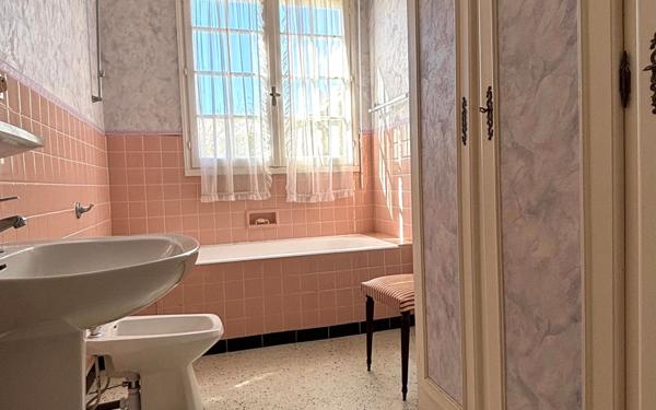 Maison à vendre    9 pièces •  La Brée-les-Bains