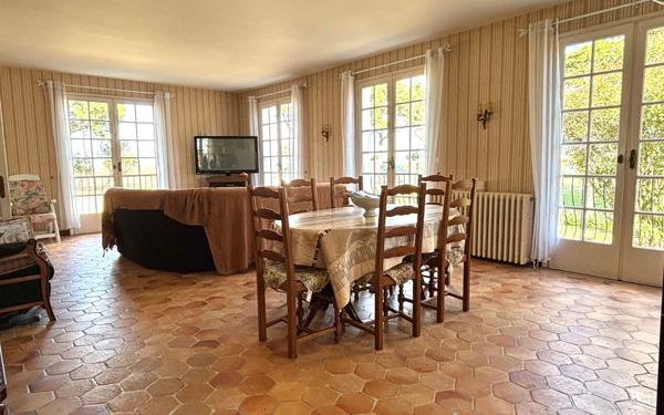 Maison à vendre    9 pièces •  La Brée-les-Bains