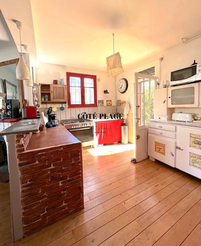 Saint-Palais-sur-Mer (17420) VILLA À DÉCOUVRIR SUR ST PALAIS - proche plages NAUZAN - BUREAU - Au prix de 884.000 € HAI