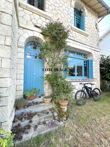 Saint-Palais-sur-Mer (17420) VILLA À DÉCOUVRIR SUR ST PALAIS - proche plages NAUZAN - BUREAU - Au prix de 884.000 € HAI