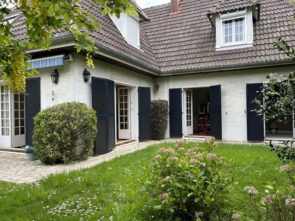 Maison 7 pièces - 180 m²