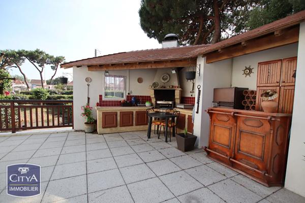 Maison à vendre 13 pièces 281.33m²