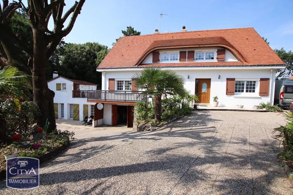 Maison à vendre 13 pièces 281.33m²